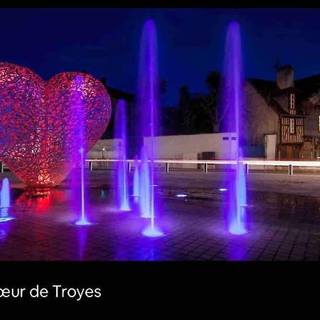 Superbe T2 De Caractere Au Centre Classe 3 Etoiles Troyes Exteriör bild